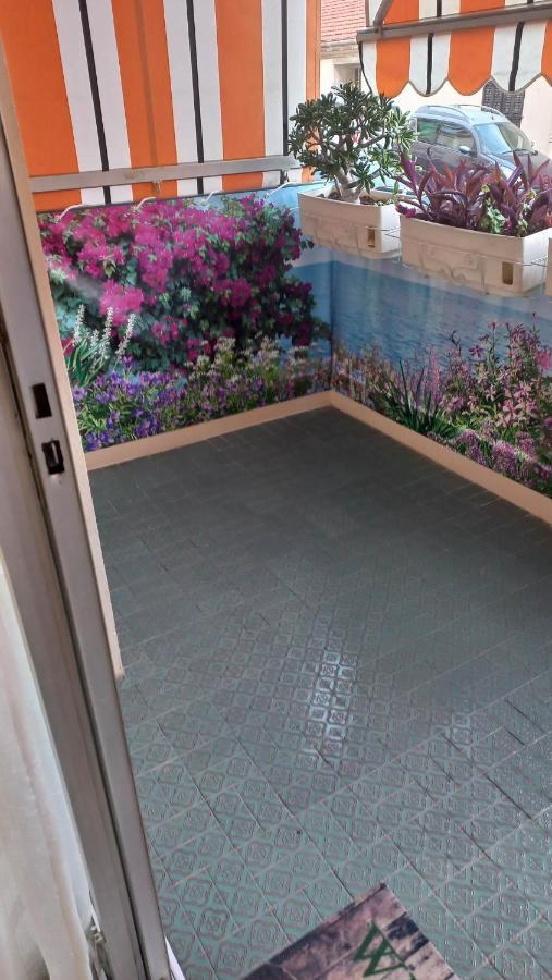 Chez Bianca Les Coquelicots Les Lucioles Apartment Menton Exterior photo